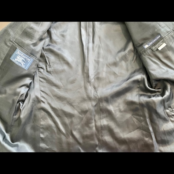 Burberry Dark Grey Pinstripe Blazer 42R - Picture 6 of 10